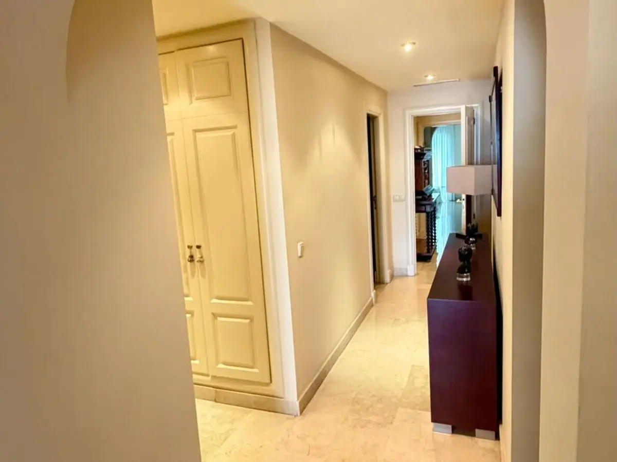 Middle Floor Apartment in Marbella