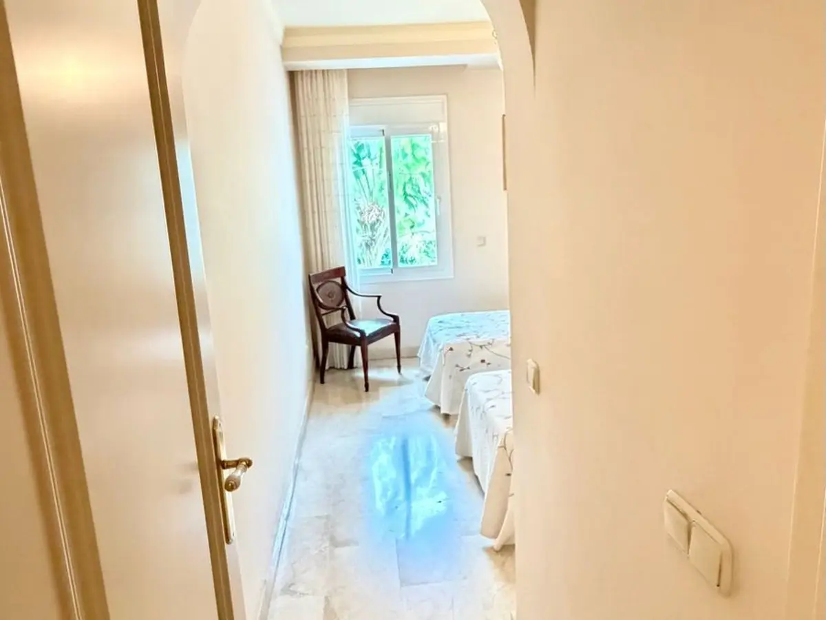 Middle Floor Apartment in Marbella