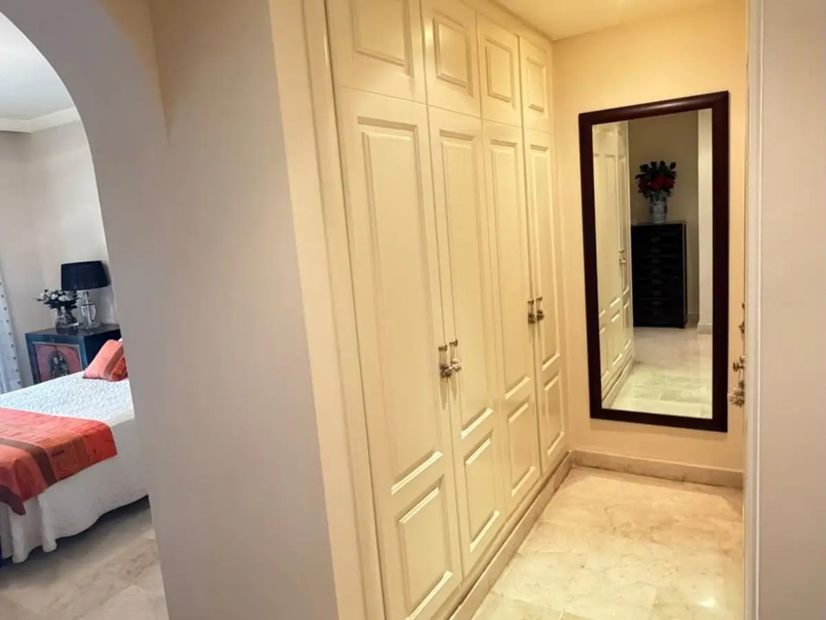 Middle Floor Apartment in Marbella