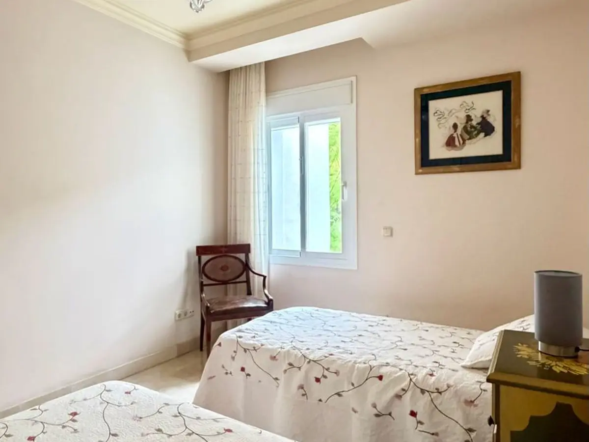 Middle Floor Apartment in Marbella