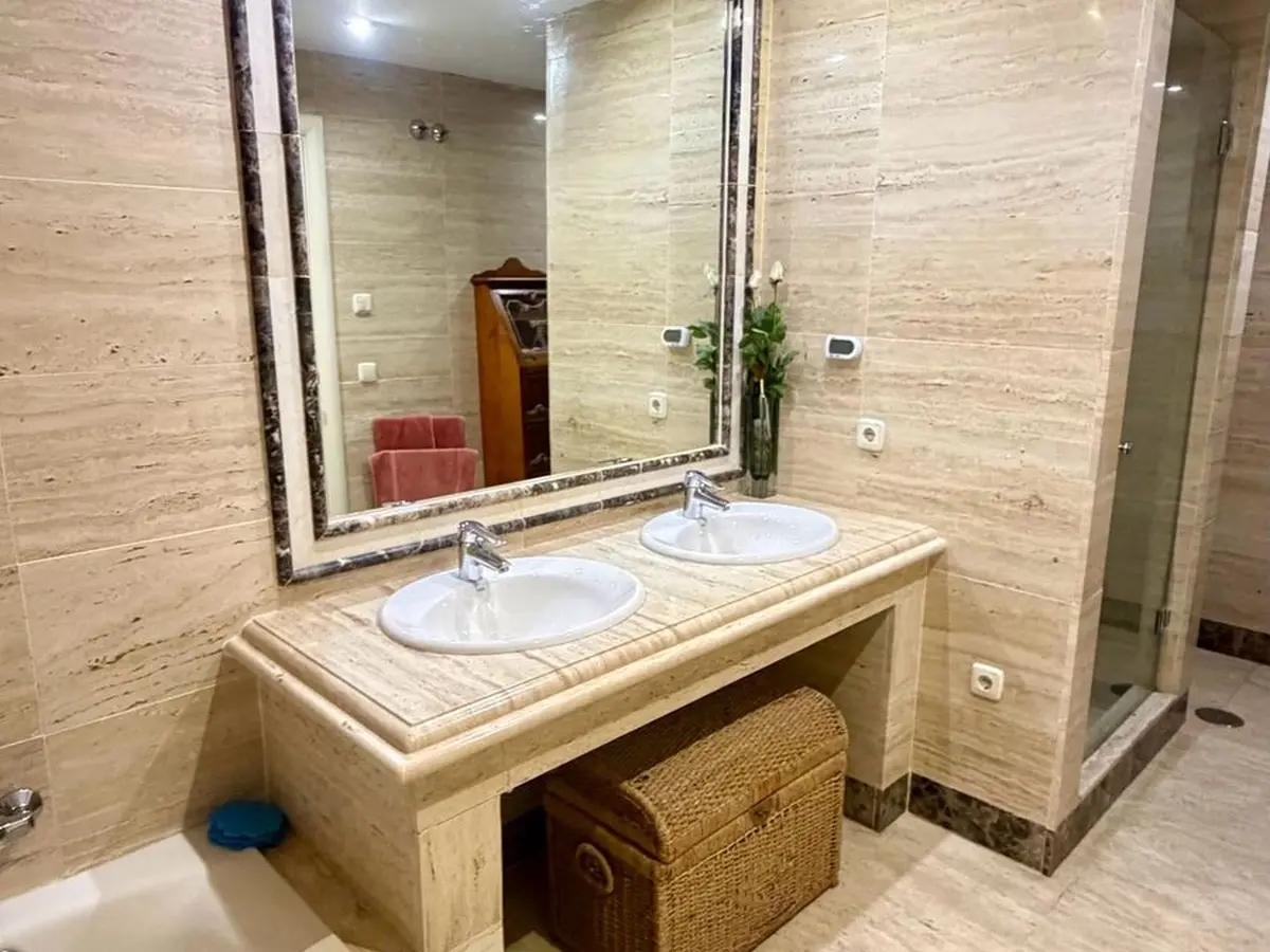 Middle Floor Apartment in Marbella