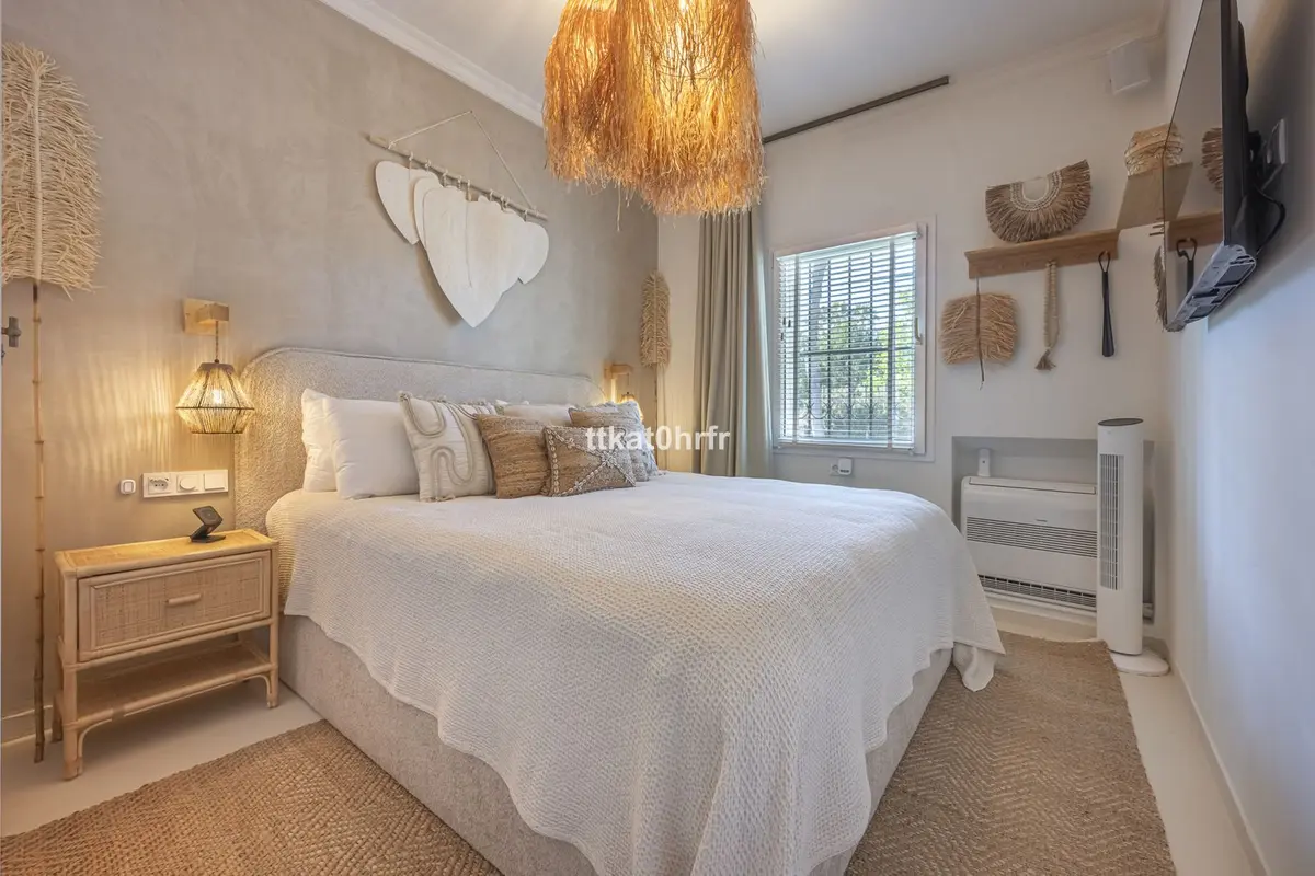 Detached Villa in Nueva Andalucía
