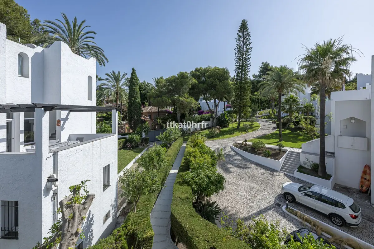 Detached Villa in Nueva Andalucía