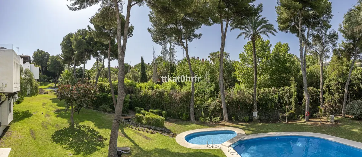 Detached Villa in Nueva Andalucía