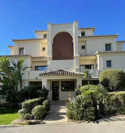 Five-Bedroom Frontline Golf Apartment in Capanes del Golf