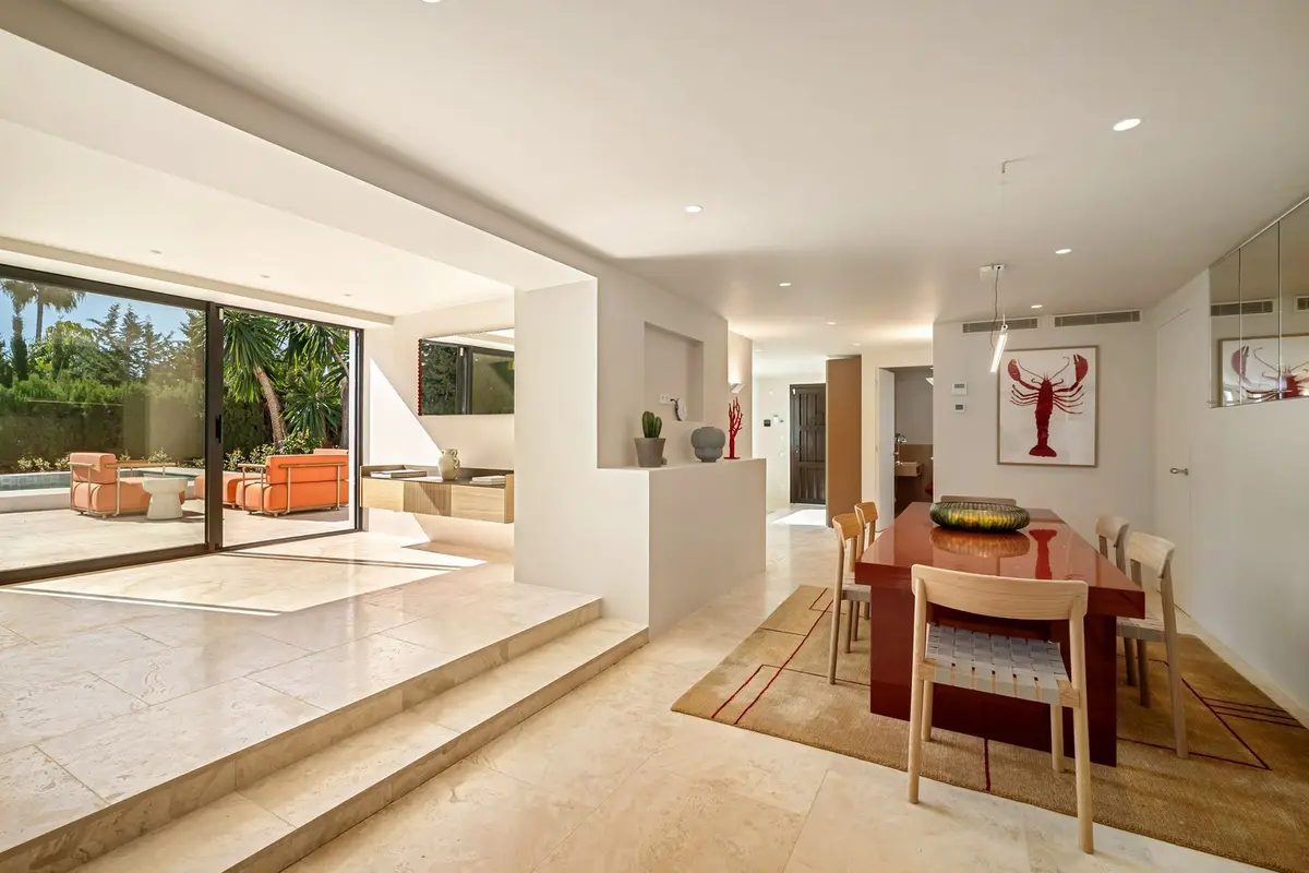 Detached Villa in Nueva Andalucía