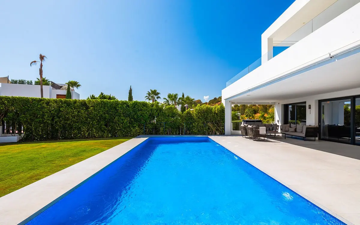 Detached Villa in Nueva Andalucía