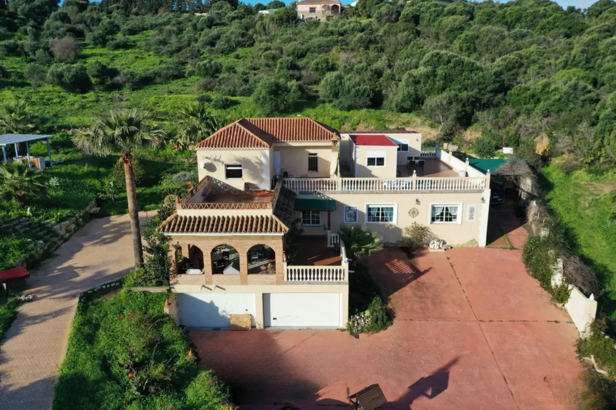 Detached Villa in Estepona