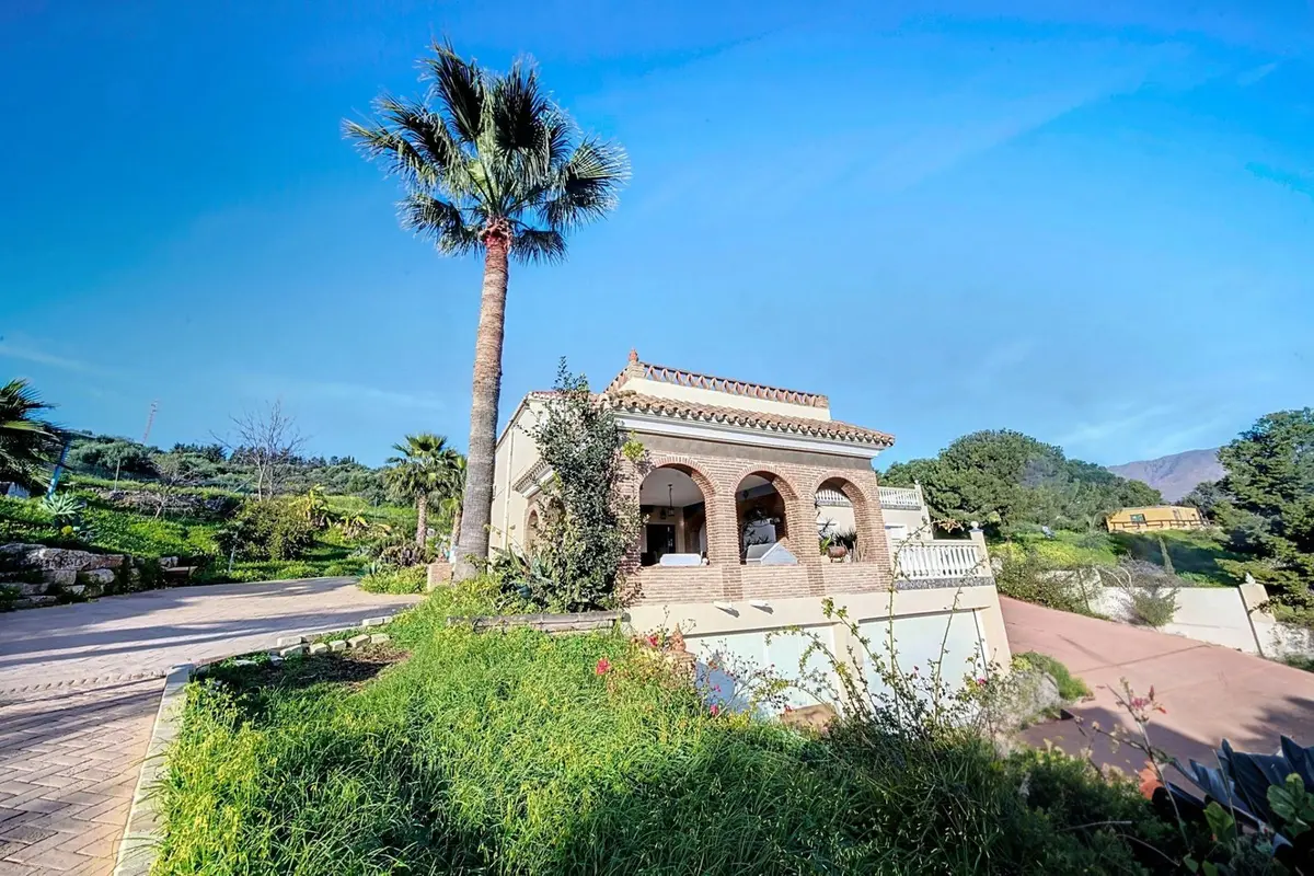 Detached Villa in Estepona