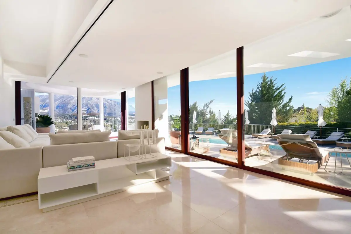 Detached Villa in Nueva Andalucía