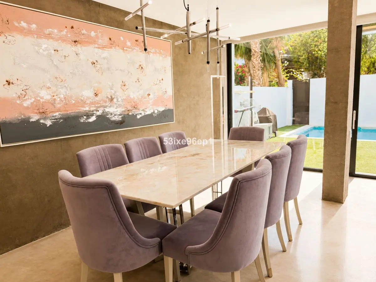 Semi-Detached House in Nueva Andalucía