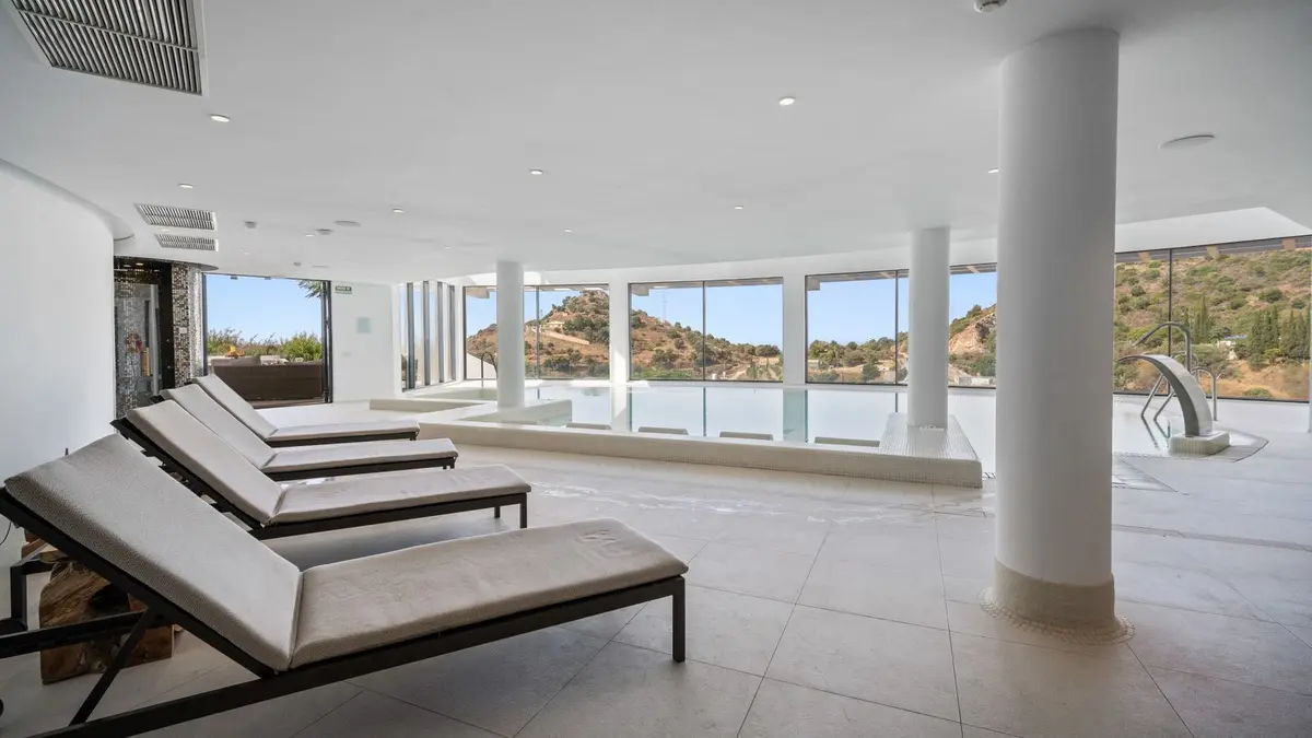 Middle Floor Apartment in Marbella