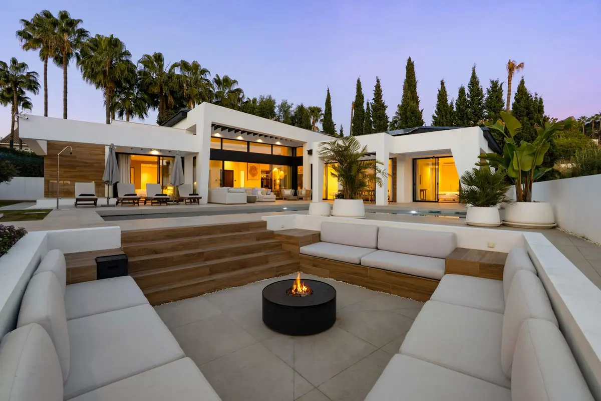 Detached Villa in Nueva Andalucía