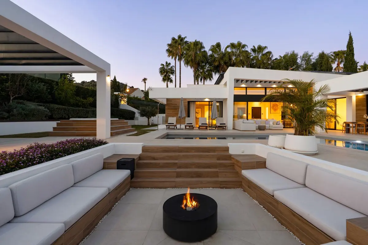 Detached Villa in Nueva Andalucía