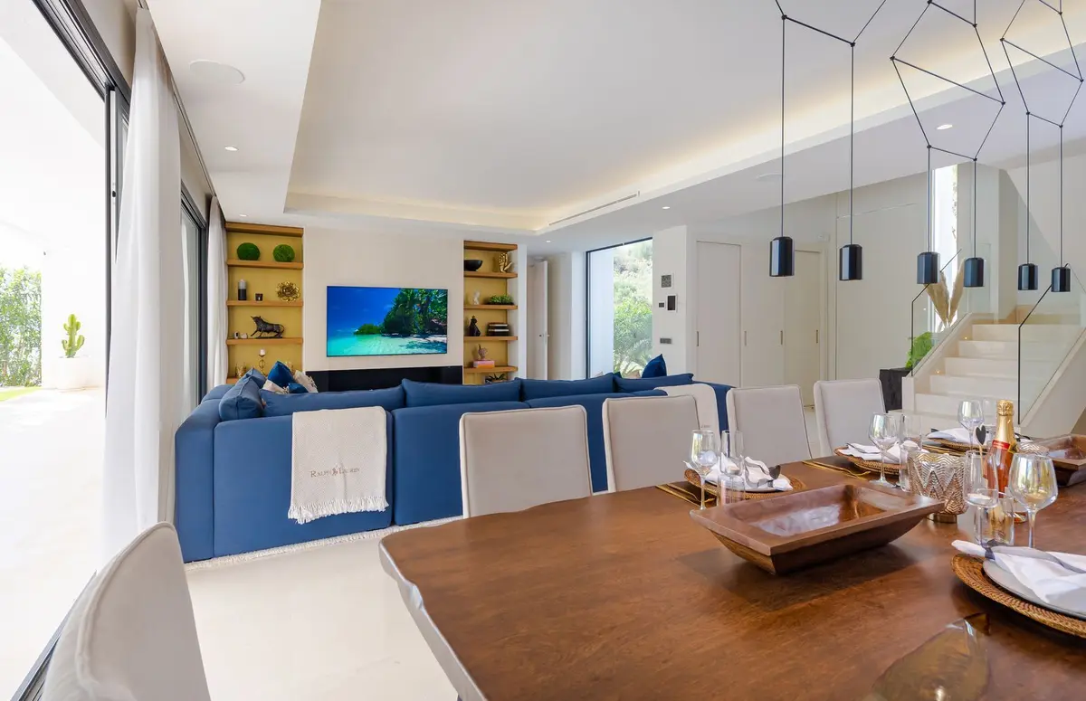 Detached Villa in Nueva Andalucía