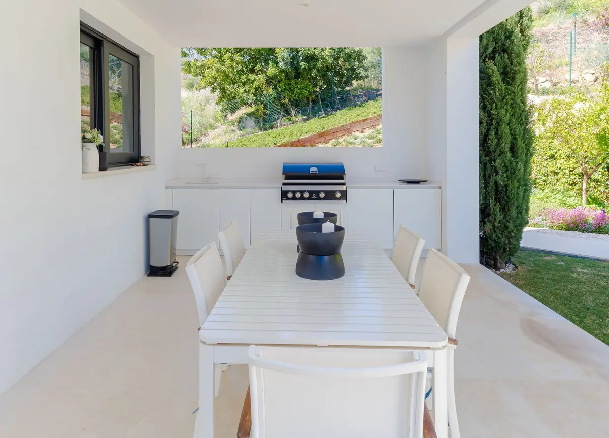 Detached Villa in Nueva Andalucía