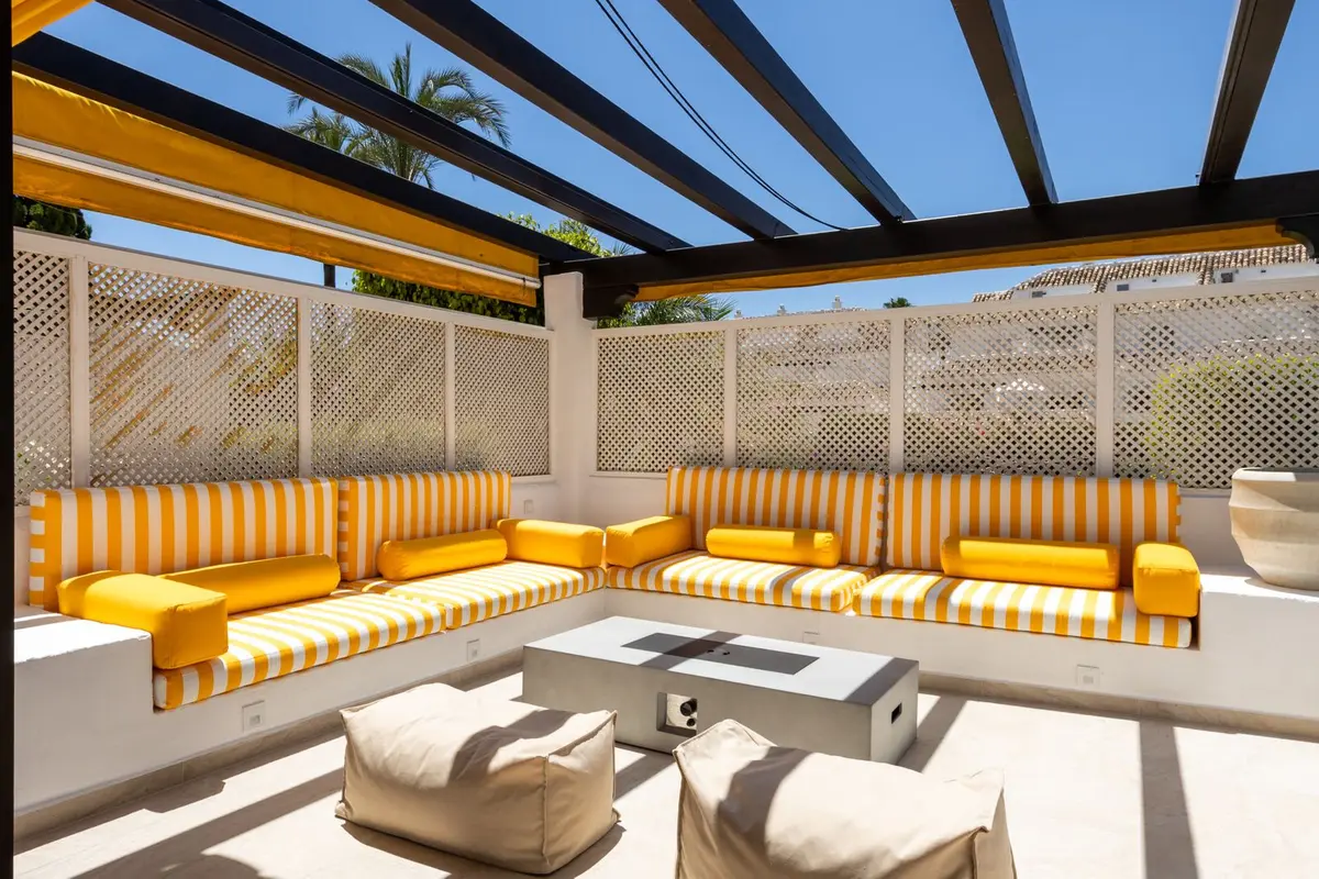 Middle Floor Apartment in Nueva Andalucía