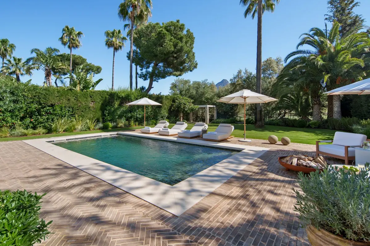 Detached Villa in Nueva Andalucía