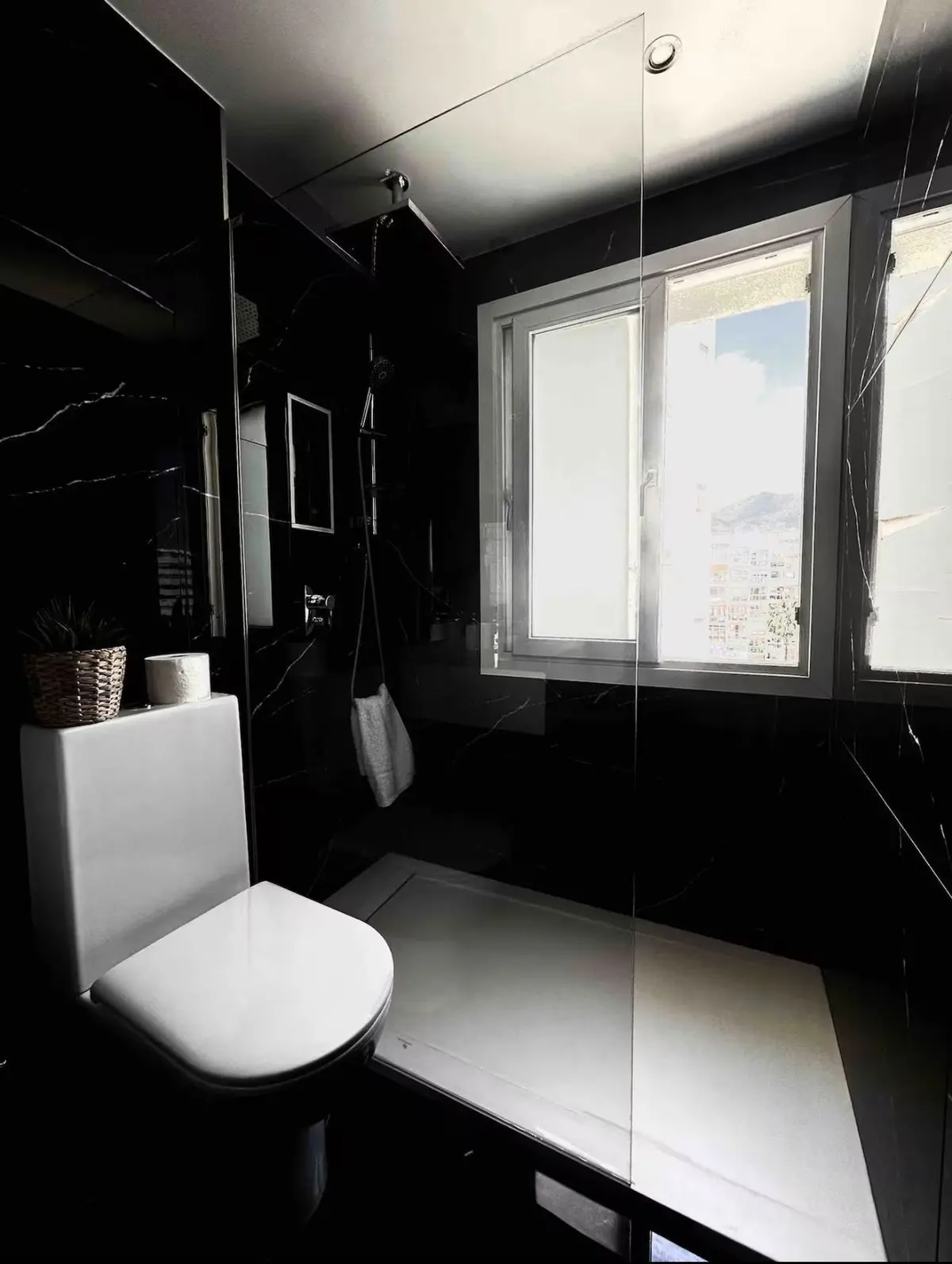 Middle Floor Apartment in Marbella