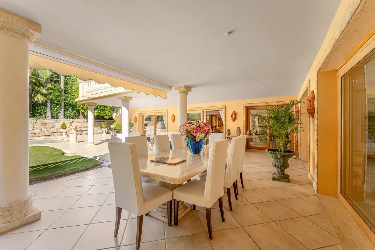 Detached Villa in Nueva Andalucía