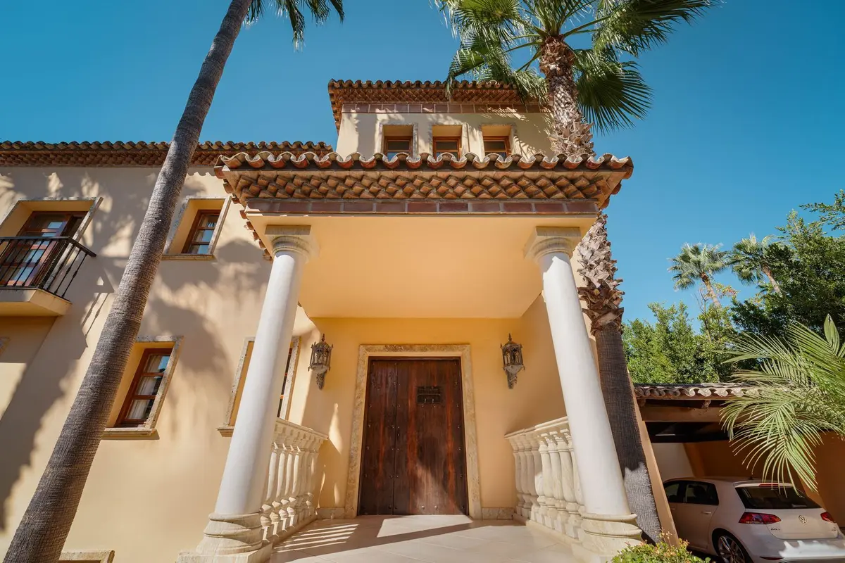 Detached Villa in Nueva Andalucía