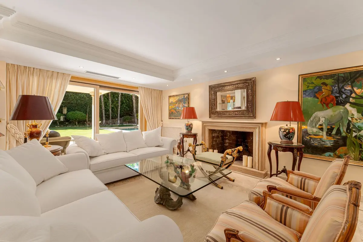 Detached Villa in Nueva Andalucía