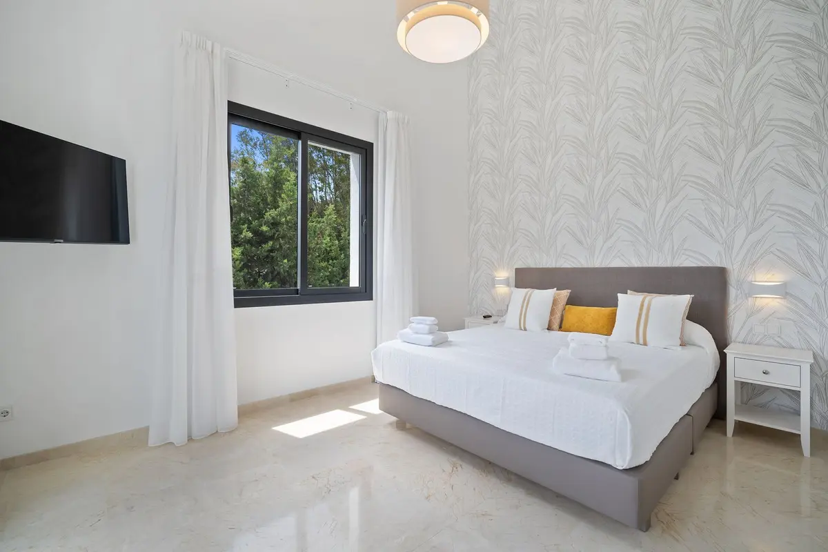 Detached Villa in Nueva Andalucía