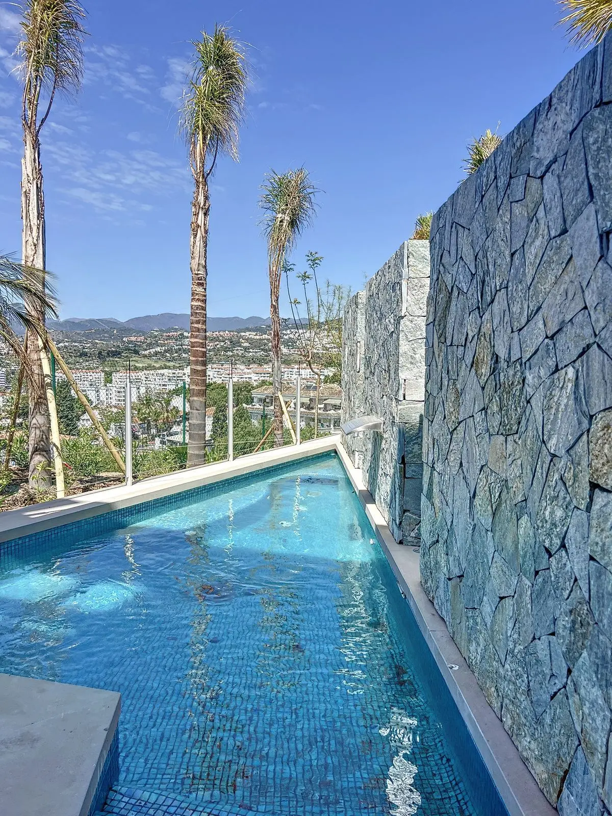 Detached Villa in Nueva Andalucía