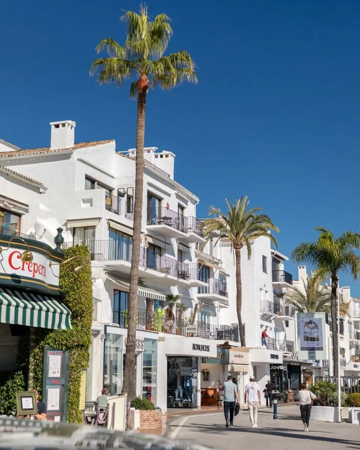 Middle Floor Apartment in Puerto Banús