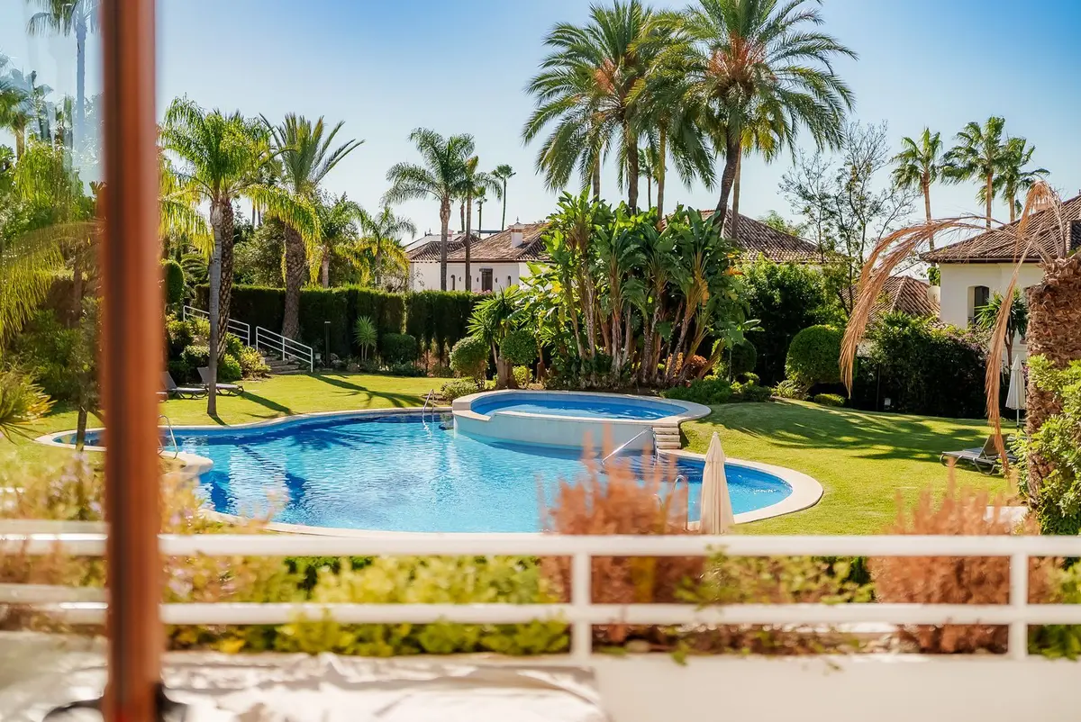 Ground Floor Apartment in Nueva Andalucía