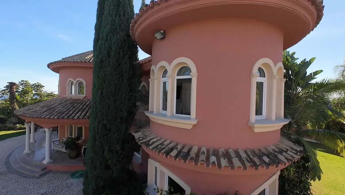 Detached Villa in El Paraiso