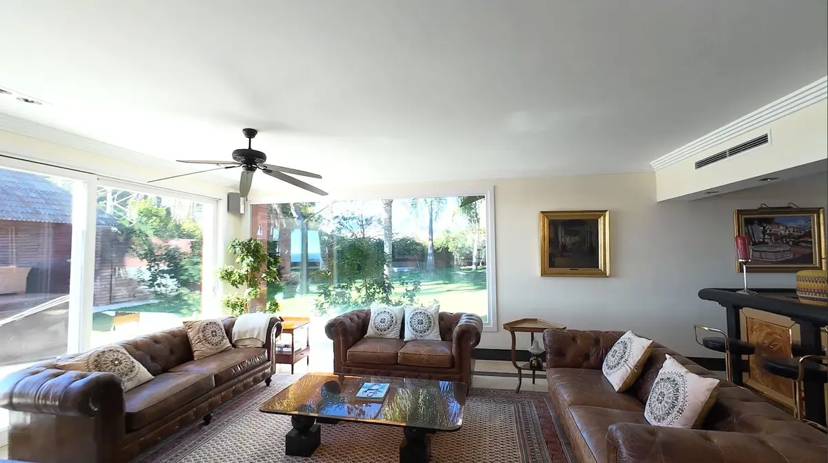 Detached Villa in El Paraiso