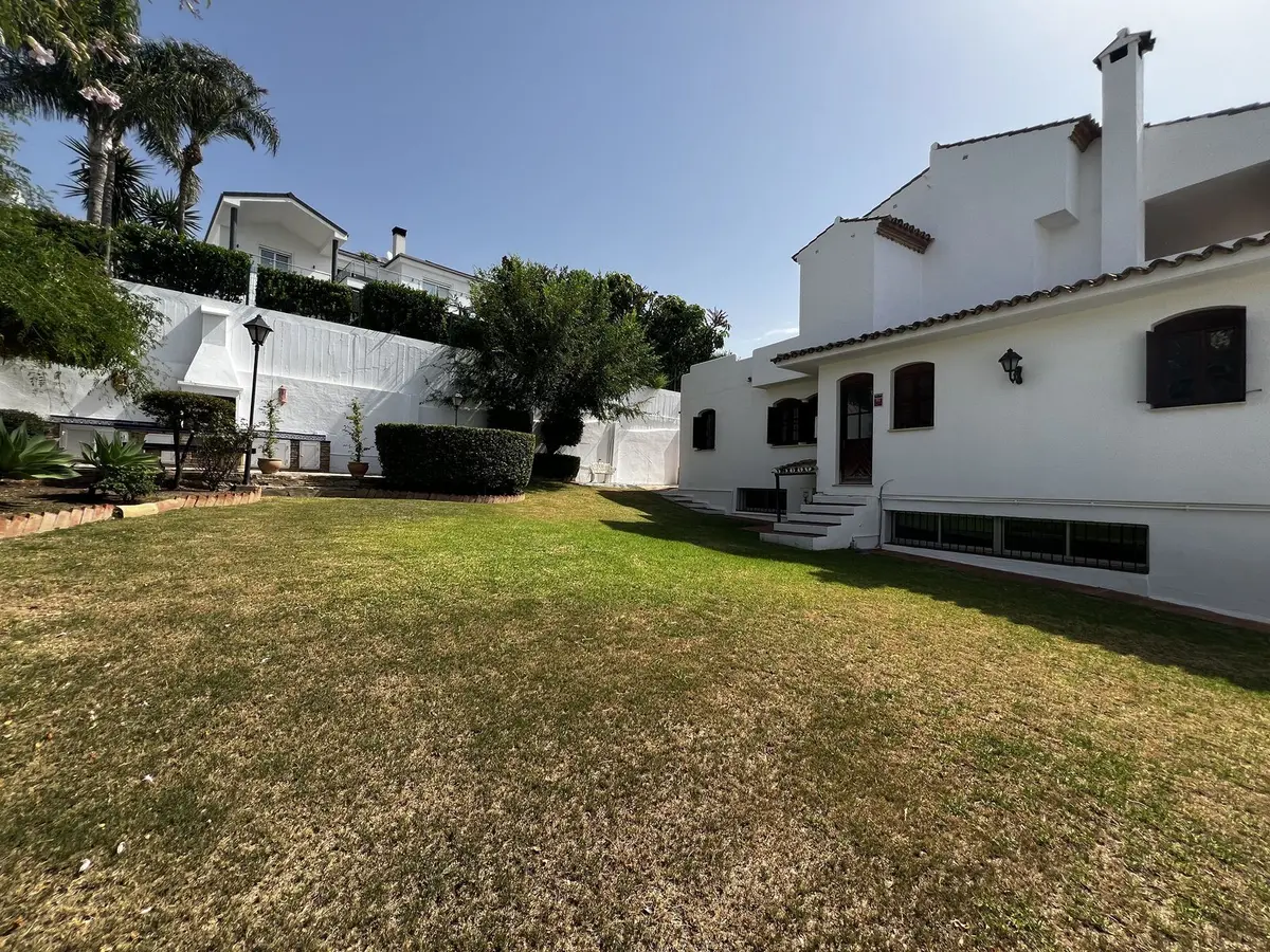 Detached Villa in Estepona