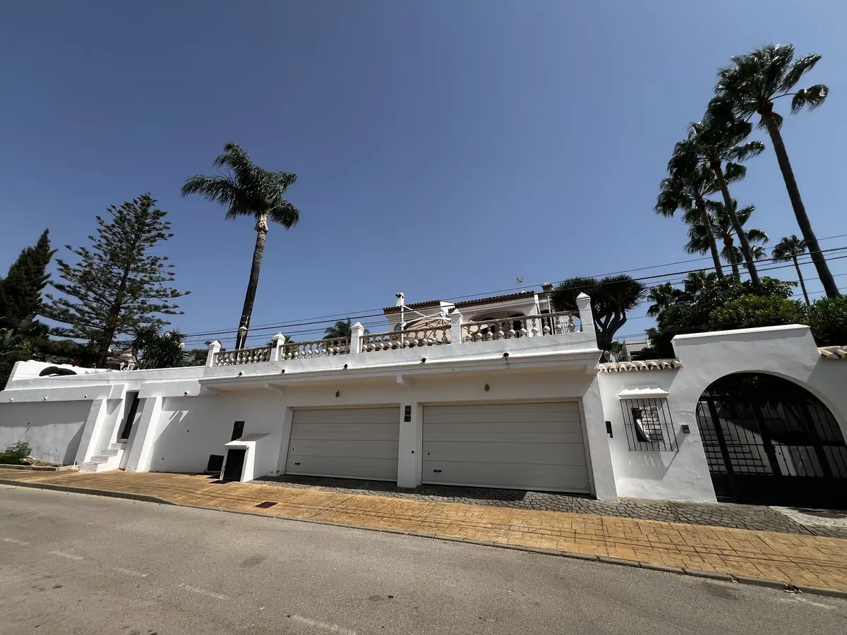 Detached Villa in Estepona