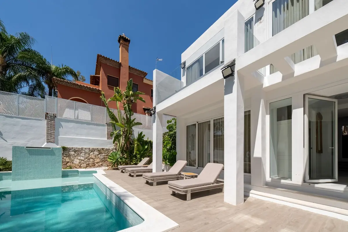 Detached Villa in Nueva Andalucía