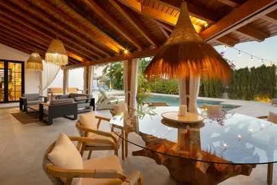 Mountain View 8 Bedroom Villa in Guadalmina Alta