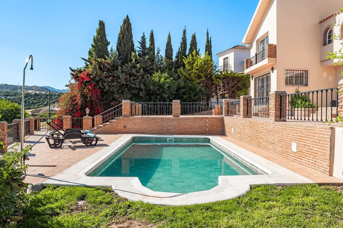 Detached Villa in Estepona