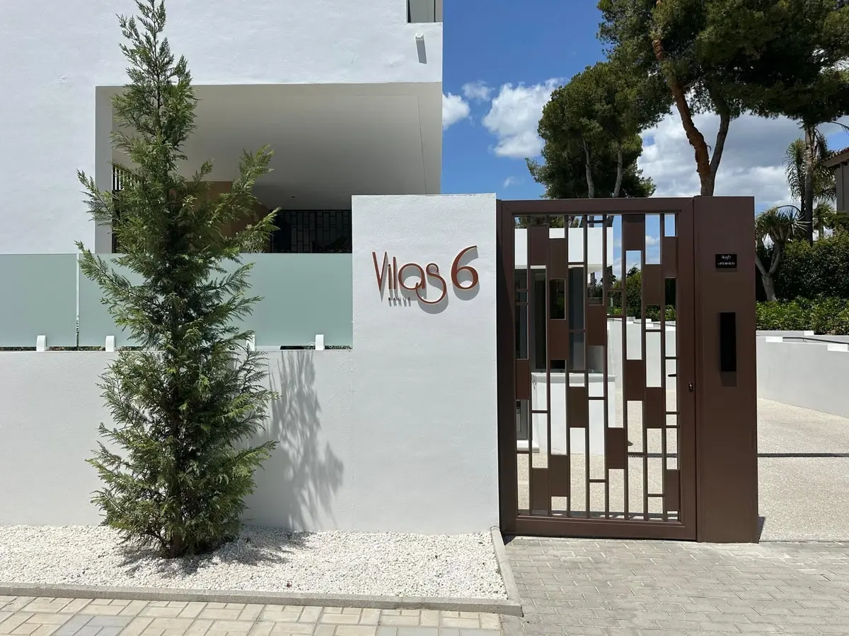 Semi-Detached House in Nueva Andalucía
