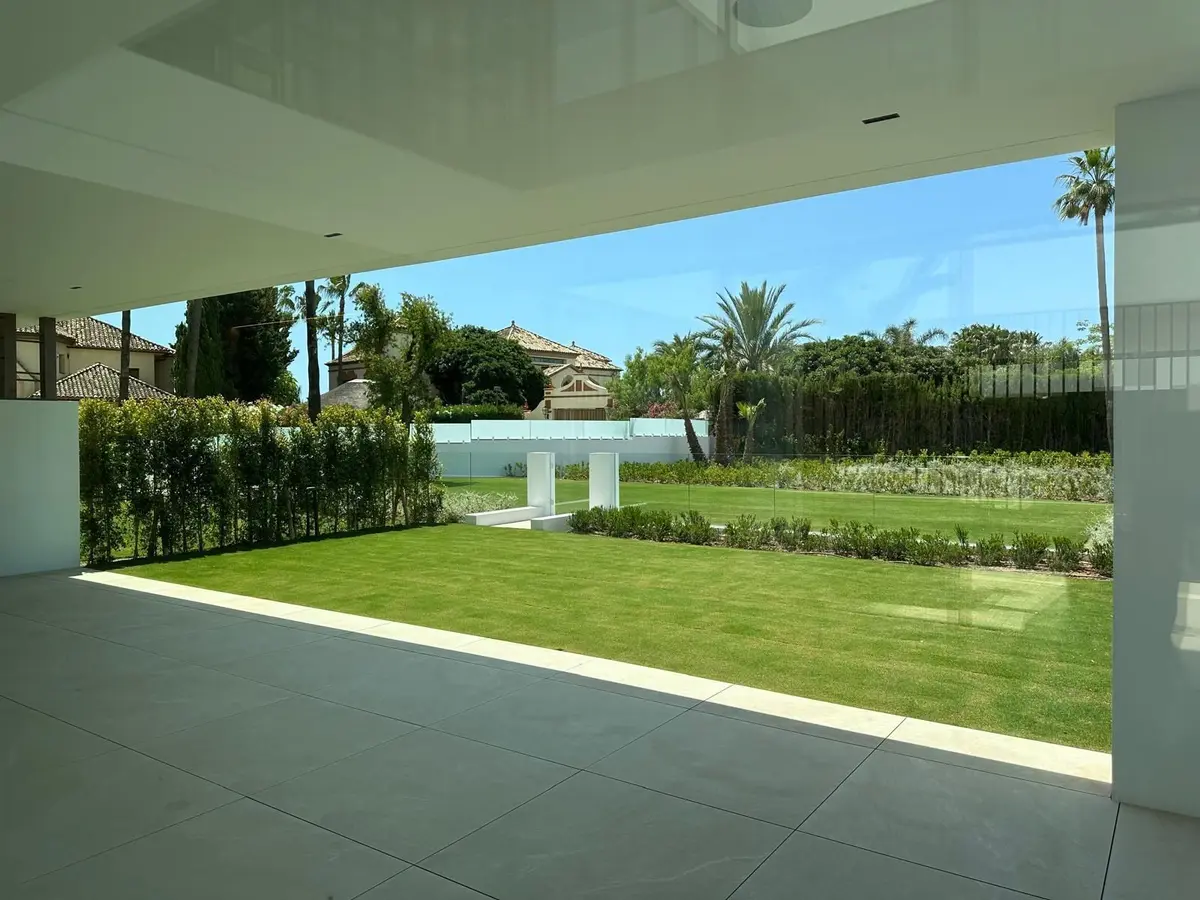 Semi-Detached House in Nueva Andalucía