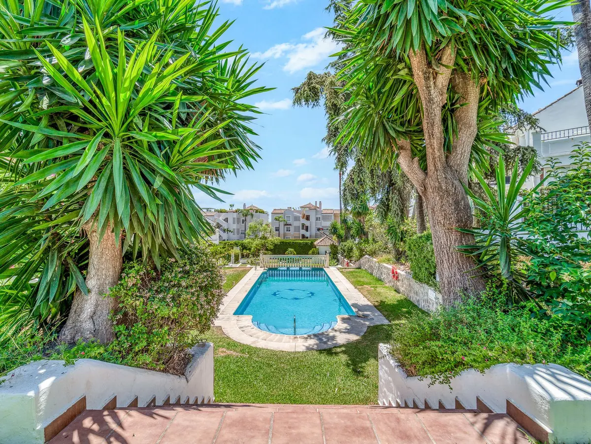 Semi-Detached House in Marbella