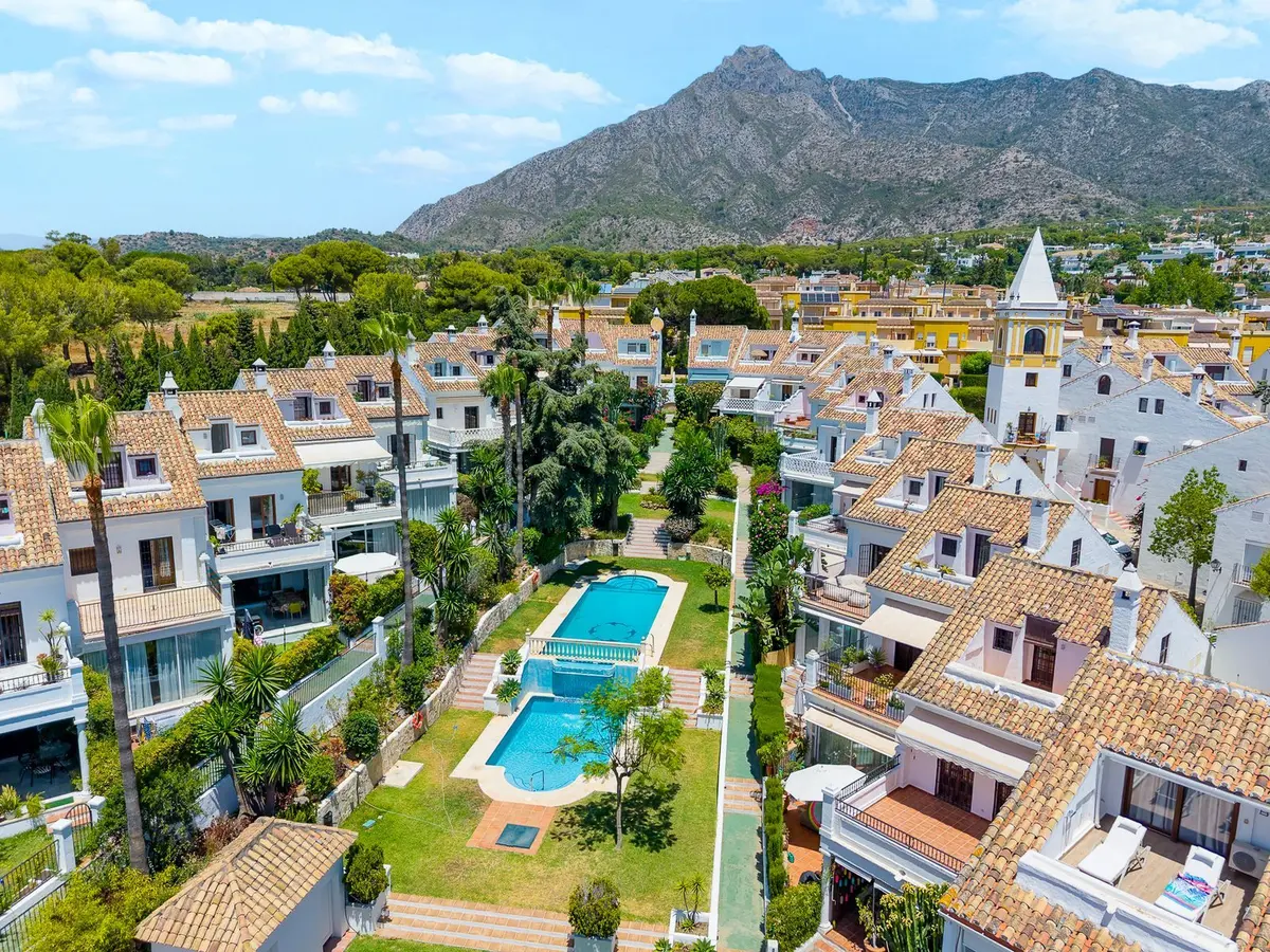 Semi-Detached House in Marbella