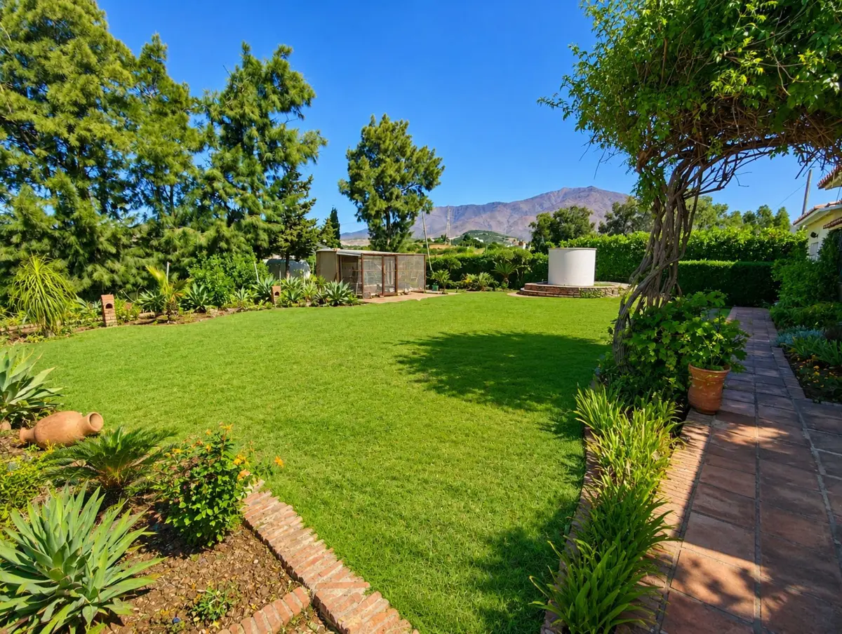 Finca - Cortijo in Estepona