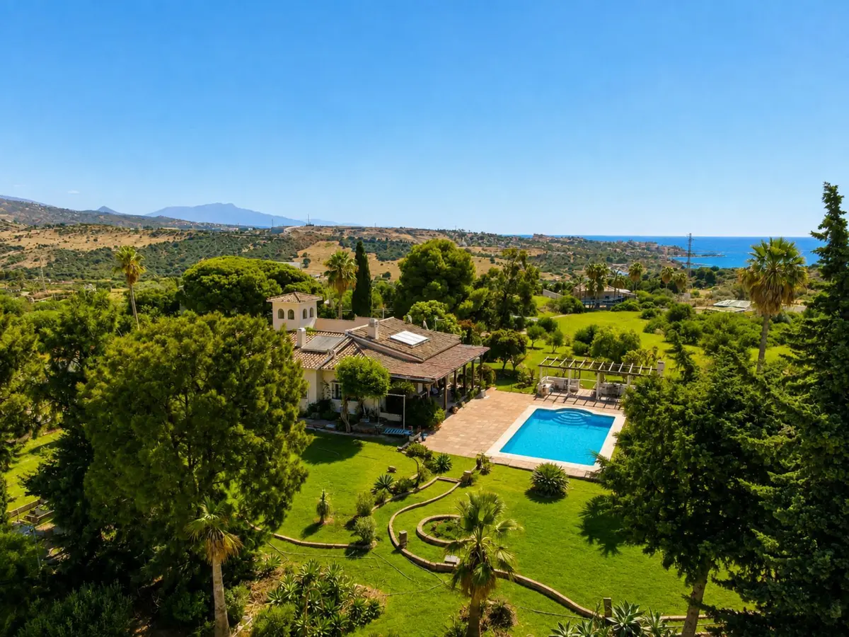 Finca - Cortijo in Estepona