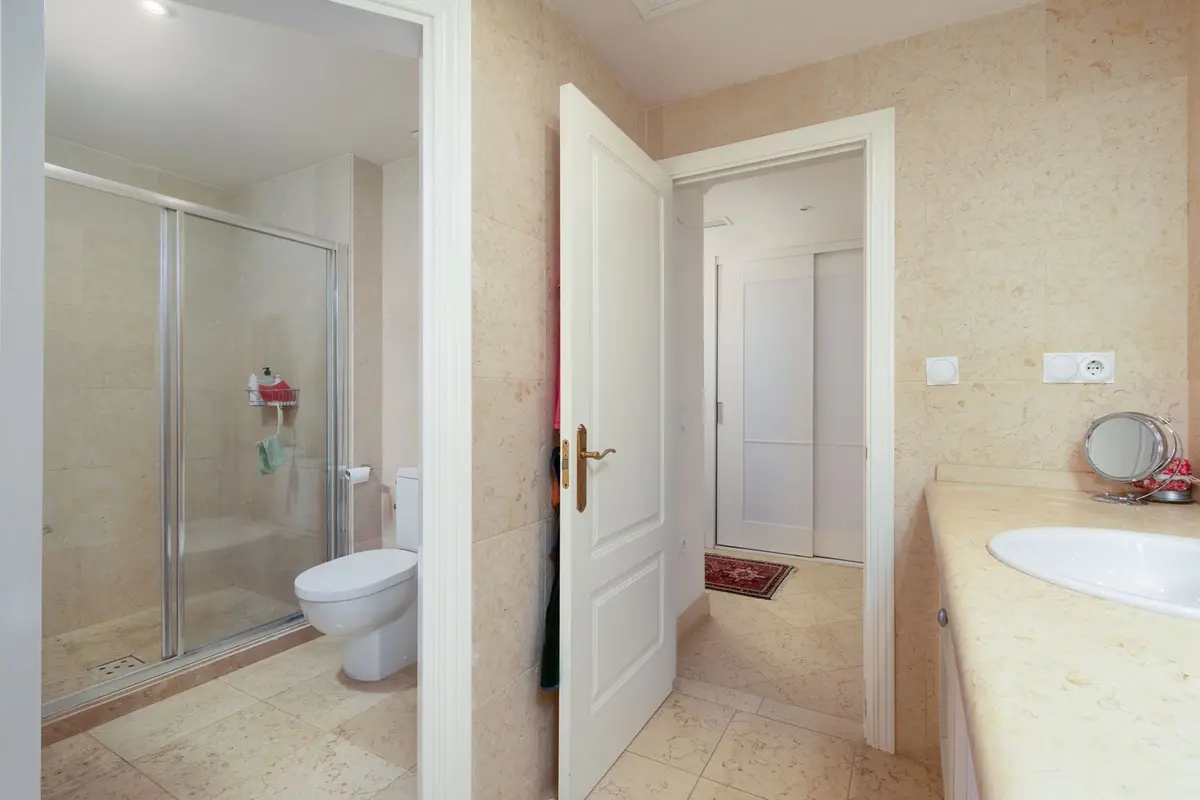 Middle Floor Apartment in Nueva Andalucía