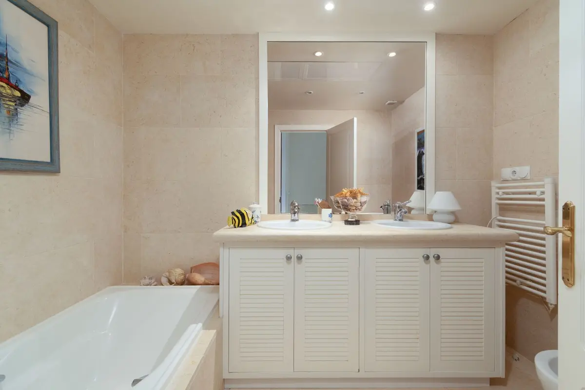 Middle Floor Apartment in Nueva Andalucía