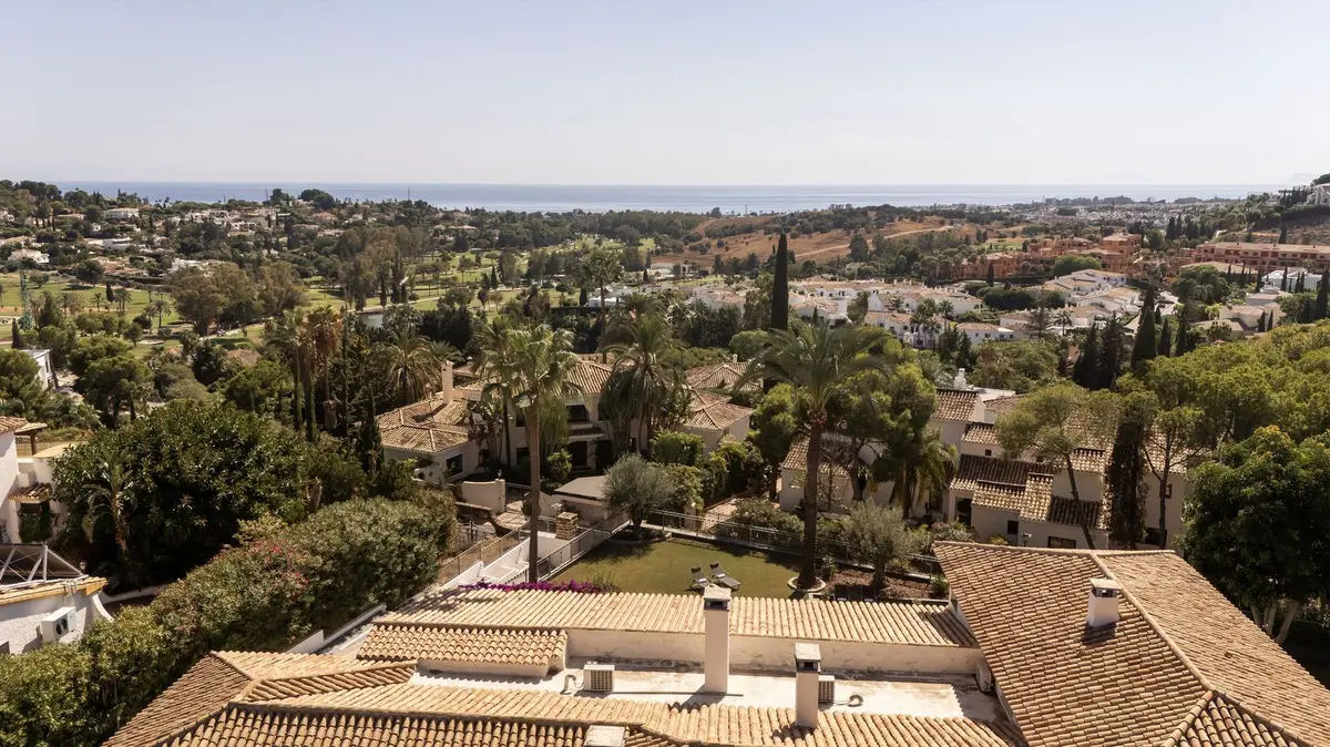 Detached Villa in El Paraiso