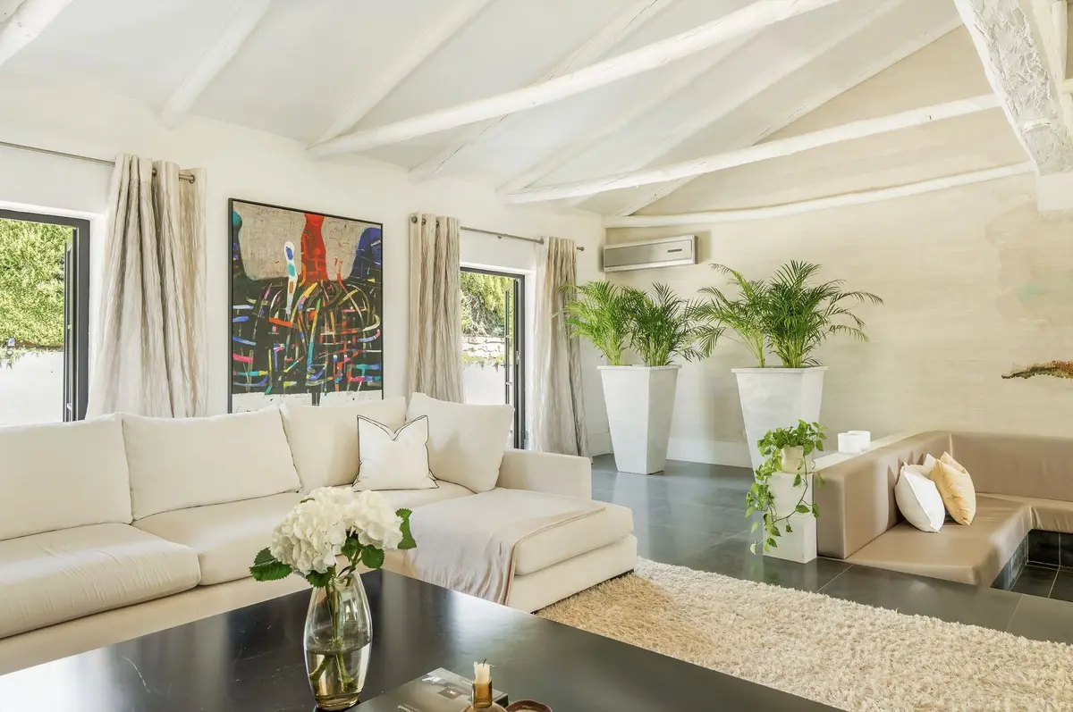 Detached Villa in El Paraiso