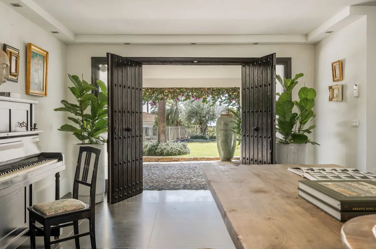 Detached Villa in El Paraiso