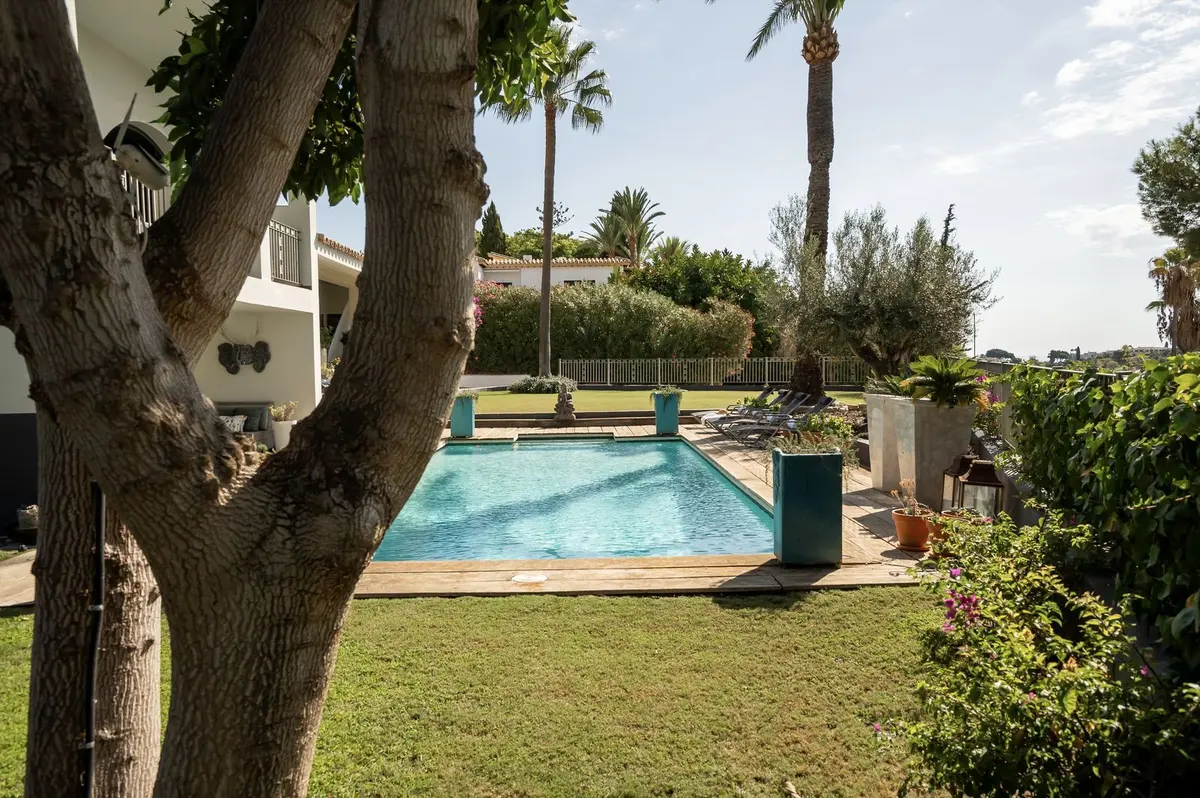 Detached Villa in El Paraiso
