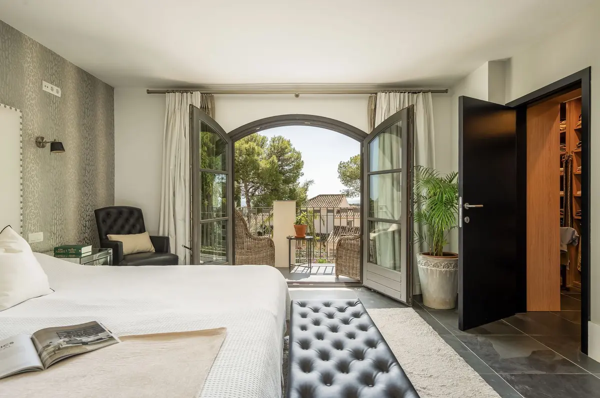 Detached Villa in El Paraiso